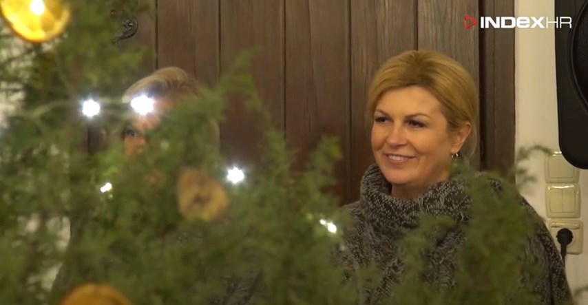 VIDEO Povukla je melodija: Kolinda pjevušila božićnu pjesmu