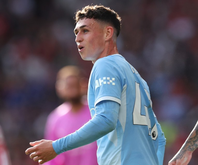 Foden doznao kaznu za crveni karton protiv Uniteda