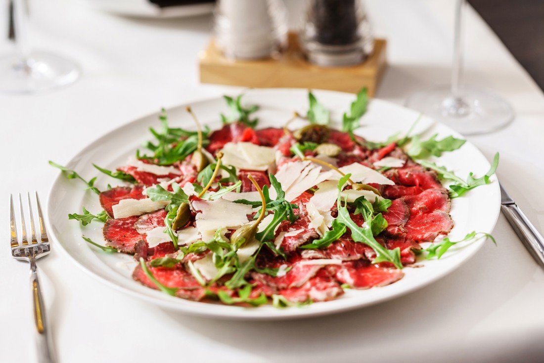 Carpaccio danas nude mnogi restorani i rade ga od - svega. Što je to zapravo?