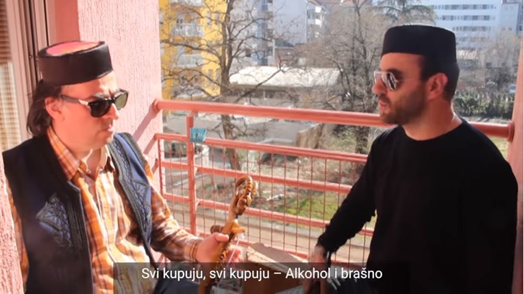 Crnogorac nasmijao regiju videom o sprječavanju zaraze: "Neću niđe"