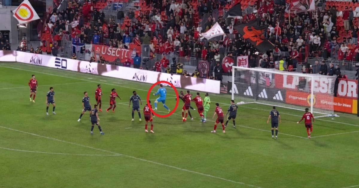 VIDEO Nevjerojatne scene u MLS-u. Hrvatski golman u 96. minuti zabio za izjednačenje