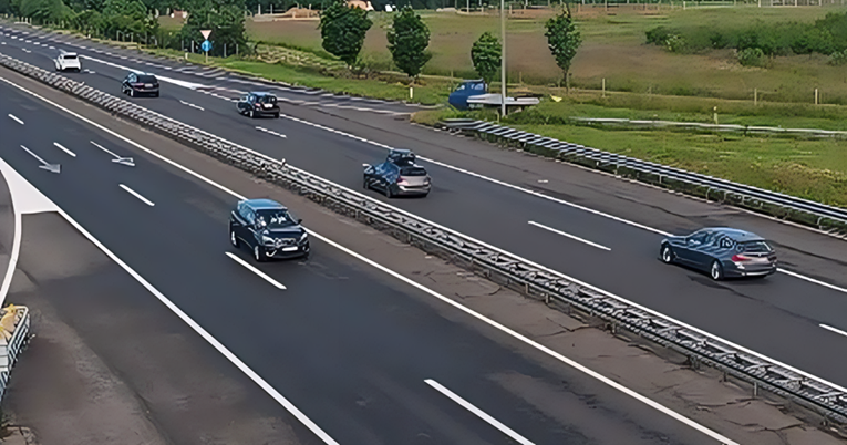 Mjestimice mokri kolnici, mogući i odroni