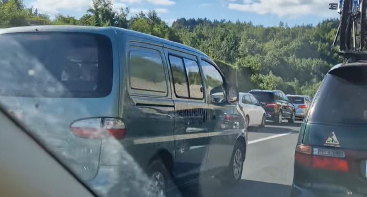 VIDEO Nađi zaglavio u koloni na A1: "Formiran hitan koridor, ali nađe se hrpa debila"