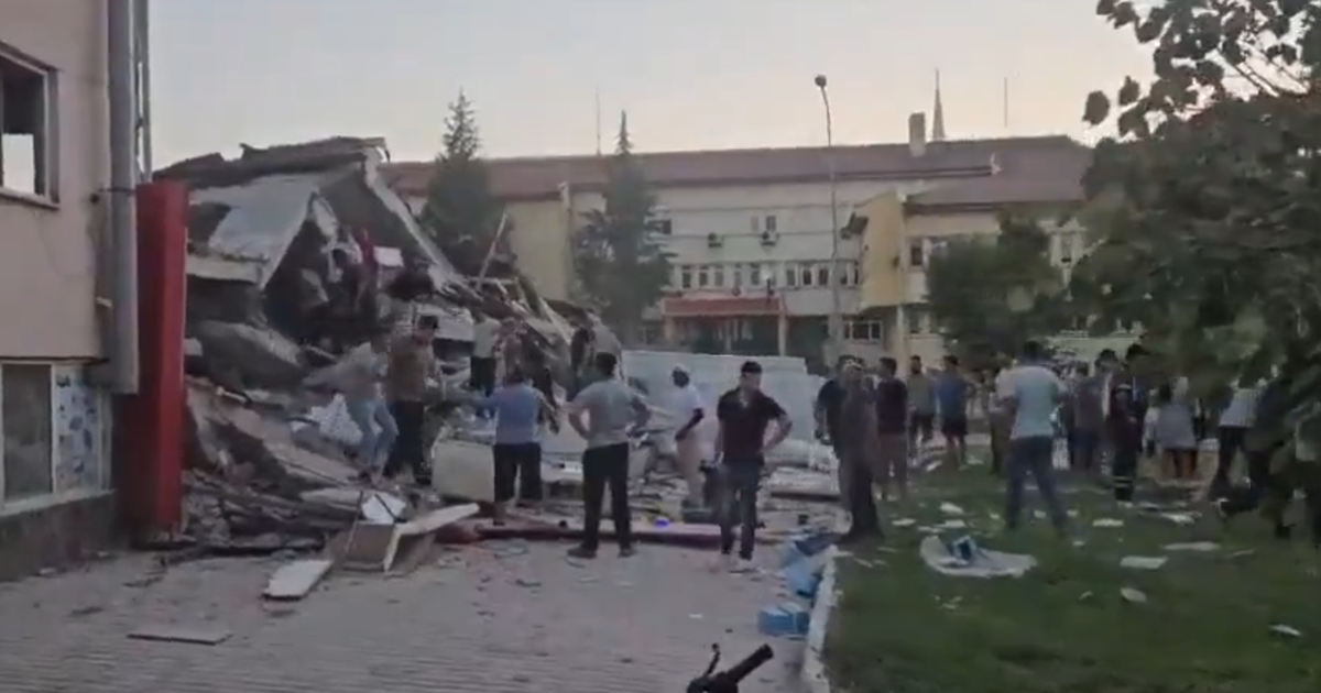Potres magnitude 6,1 pogodio Tursku. Urušilo se desetak objekata