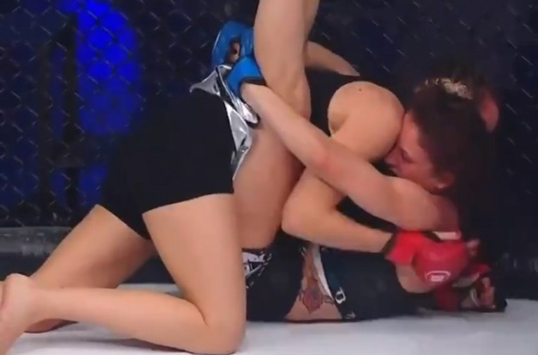 Pogledajte zahvat koji je iznenadio i komentatora: Ovo prvi put vidim u MMA-u
