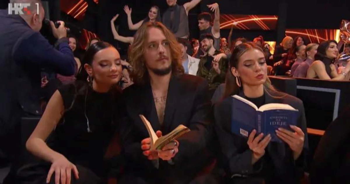 Marko Kutlić u finalu Dore opet čitao knjigu u green roomu