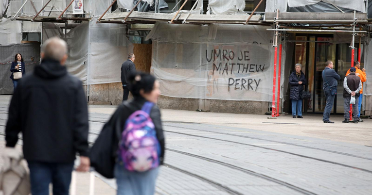 FOTO U centru Zagreba osvanuo grafit posvećen Matthewu Perryju