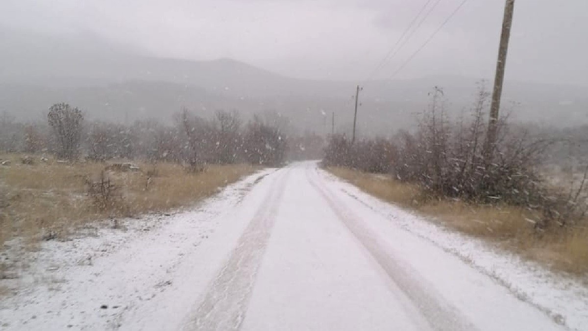 FOTO U zaleđu Splita pao snijeg, večeras se očekuje temperatura ispod nule