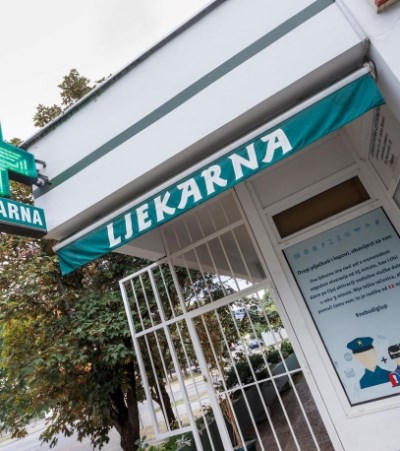 Na ljekarni u zagrebačkoj Dubravi osvanuo plakat: "Dragi pljačkaši i lopovi..."