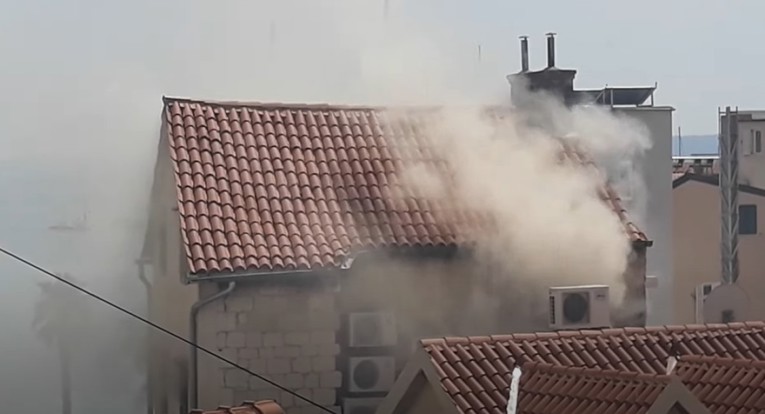 VIDEO Zapalio se stan u centru Splita