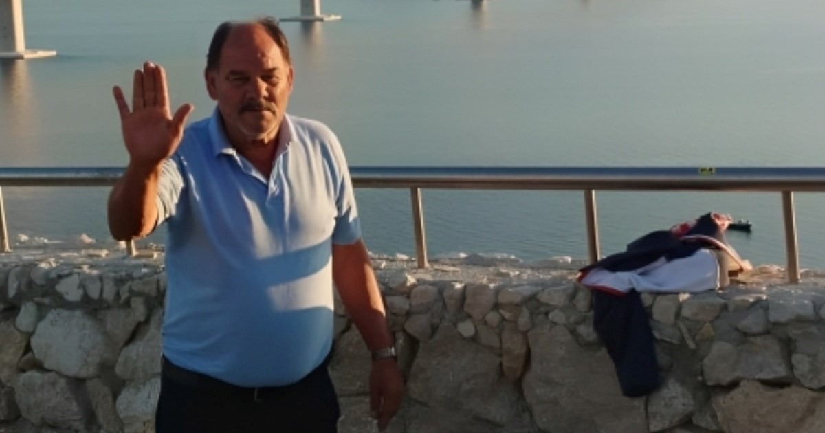 Sjećate se Stipe Legende? Fotkao se na Pelješkom mostu pa poručio: "Nije kasno"