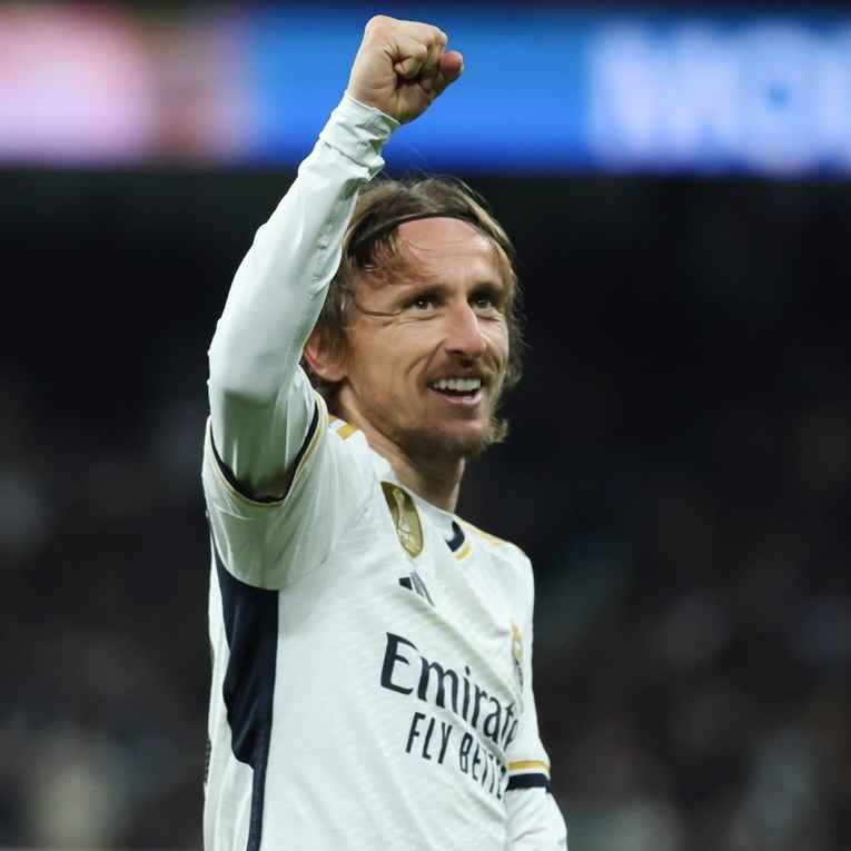 Španjolci: Modrić odgovorio Barca TV-u. Kaže da ima više LP-a nego oni u povijesti