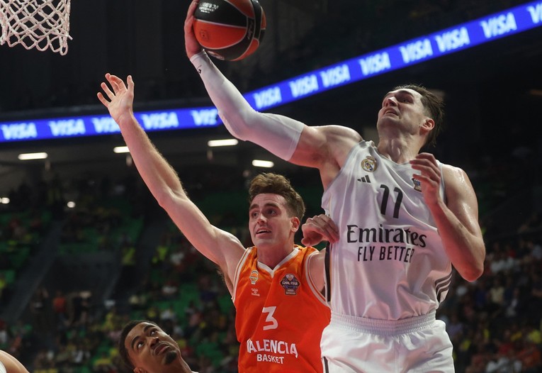 NBA insajder: LeBronova odluka zadržavala je Hezonju. Hrvat ima dvije mogućnosti
