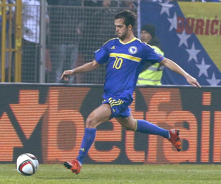 Pjanić: Nikome nije lako igrati u BiH. Cijela država će nas fanatično bodriti