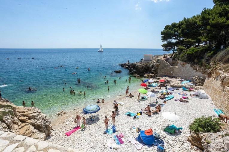 Nakon slučaja u Istri Centar za nestalu djecu pozvao roditelje na oprez na plažama