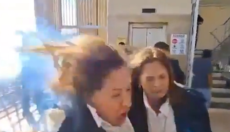 VIDEO Političarka pogođena u glavu eksplozivnom napravom u Hondurasu