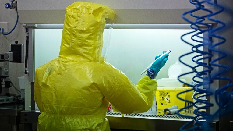 Američki obavještajci ne isključuju tezu o bijegu virusa iz kineskog laboratorija