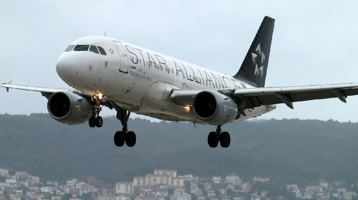 Avion iz Zagreba poletio po hrvatske vojnike u Afganistan