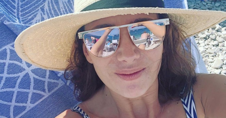 Ecija Ojdanić fotografijom u kupaćem kostimu pokazala isklesano tijelo: "Bomba!"