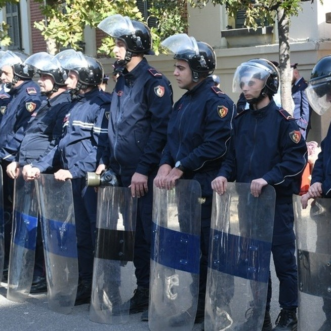 Oporba u Albaniji blokirala ceste diljem zemlje