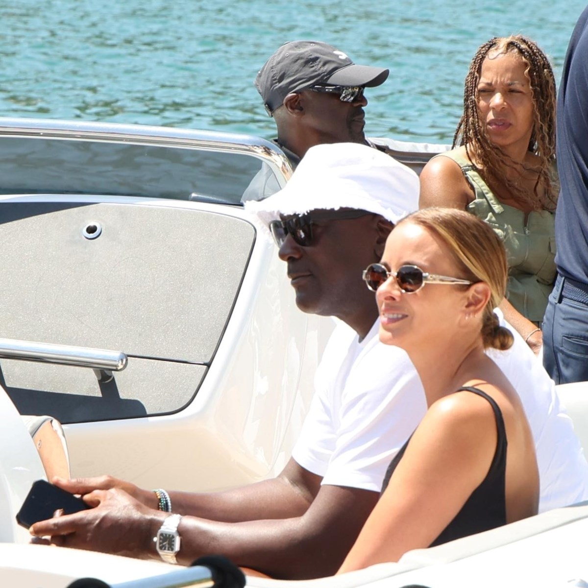 FOTO Michael Jordan stigao u Hrvatsku, snimljen sa suprugom i društvom u Skradinu