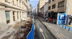 VIDEO Uklonjena ogromna skela koja se jučer srušila u centru Zagreba