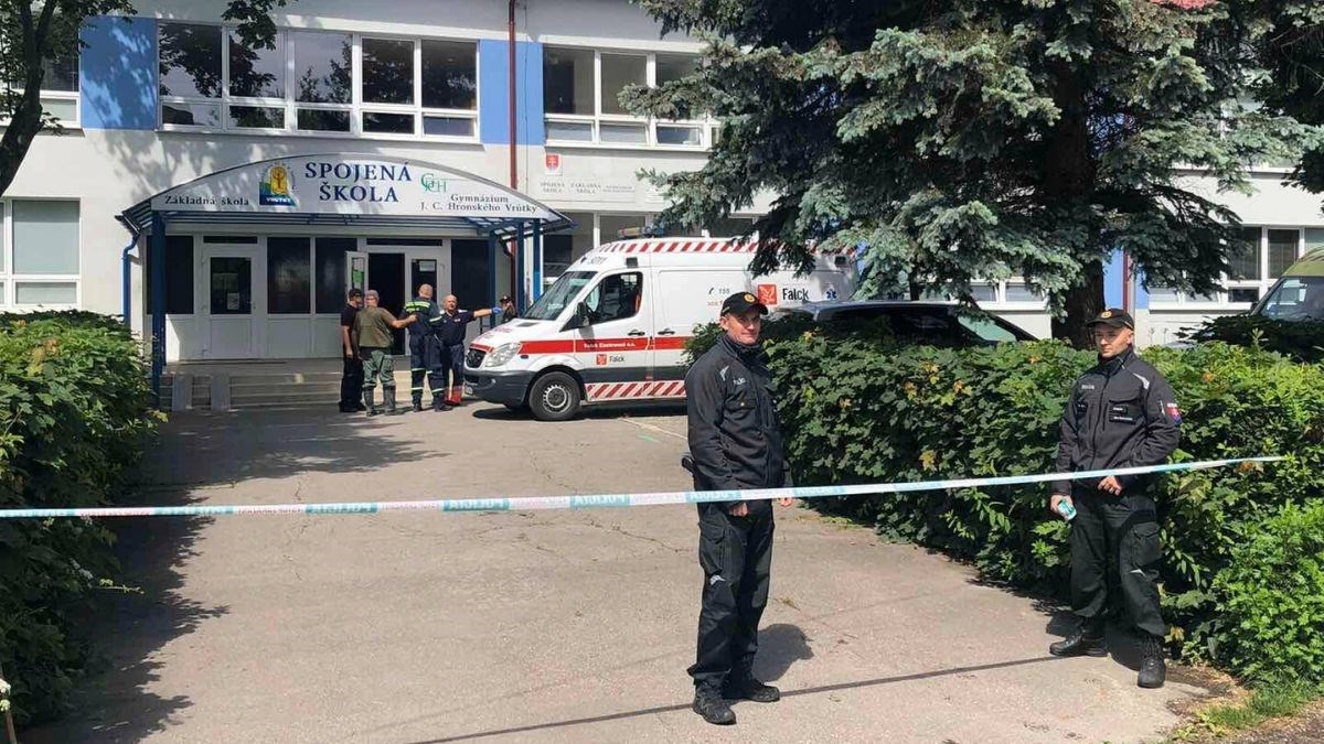Detalji napada u slovačkoj školi: Bivši učenik ubio ravnatelja, policija ga smaknula