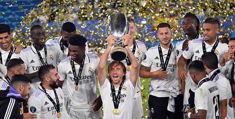 Modrić danas može postati jedini najtrofejniji igrač Reala, ali to nije sve