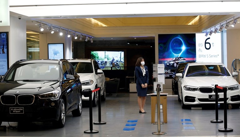 Potražnja u Aziji utjecala na prodaju BMW-a, prodano za trećinu više auta nego lani