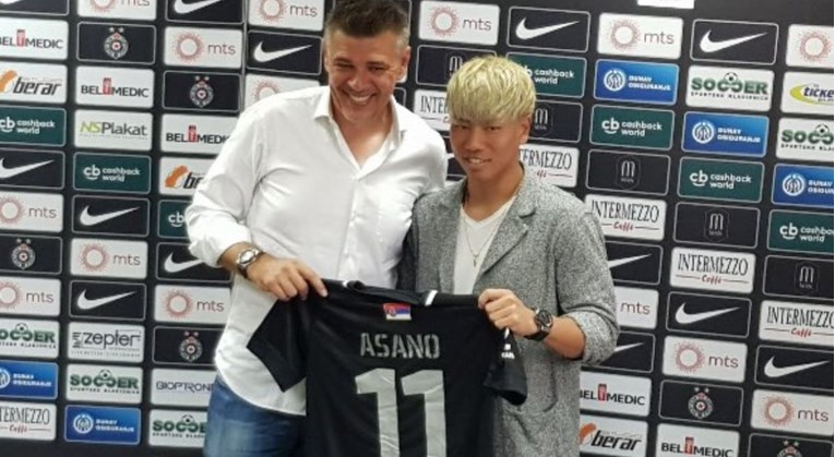 Službeno: Partizan doveo napadača iz Arsenala: "Malo sam sporiji od Bolta"