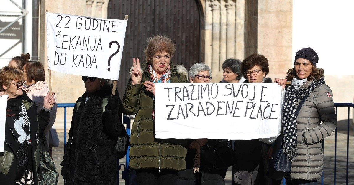 Radnice šibenske Revije prosvjedovale pred vladom, traže 1.29 milijuna eura od države