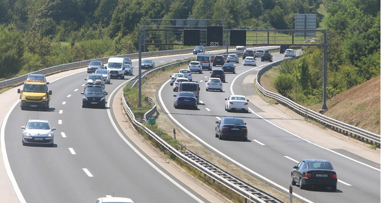 Nesreća na A1 kod Vukove Gorice, pojačan promet u smjeru mora