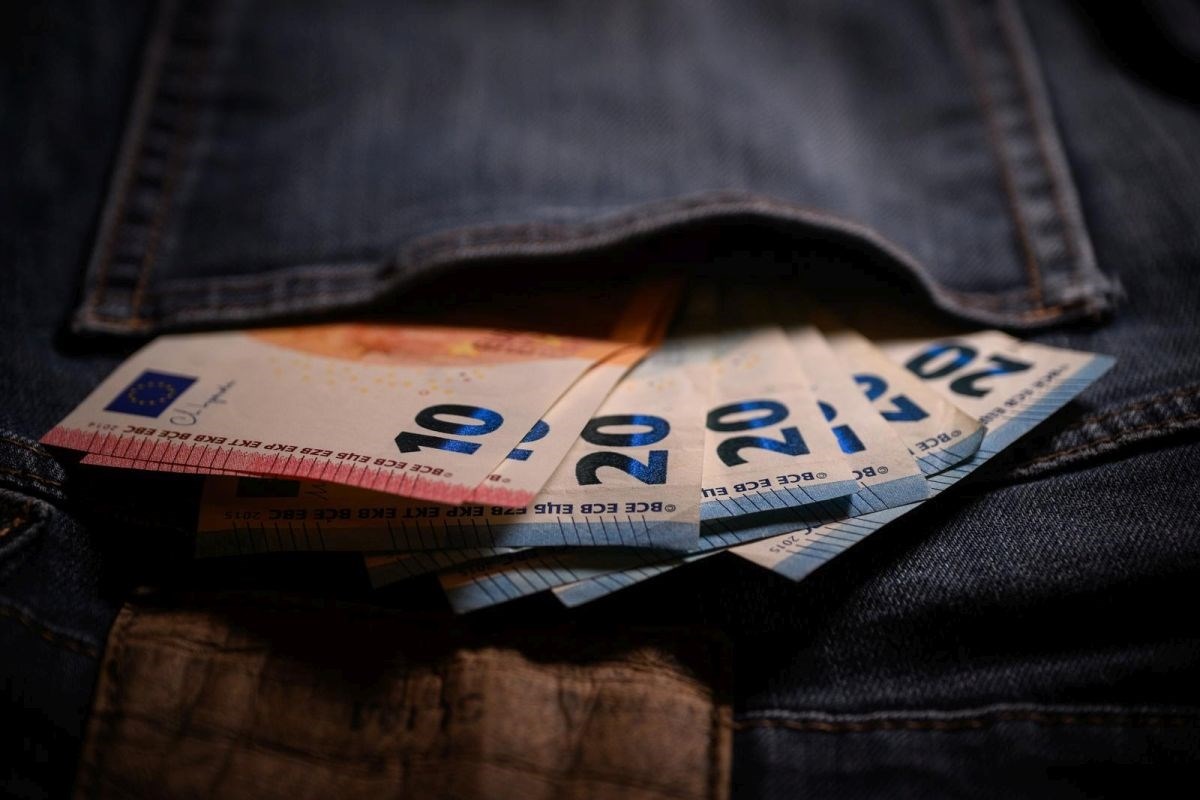 Središnja banka Nizozemske upozorava građane: Držite nešto gotovine kod kuće