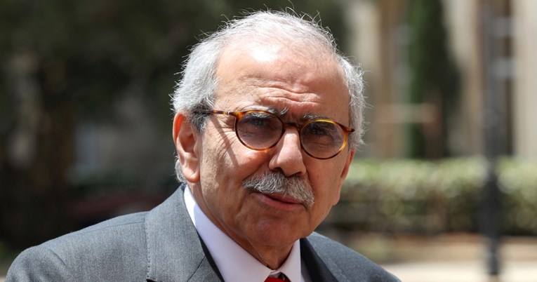 BBC: Premijer Libanona bio je na letu za Katar kada su zatvorili zračni prostor