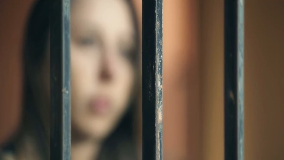 Mlada Iranka osuđena zbog smrti nasilnog muža. Mora platiti 100.000€ ili će umrijeti