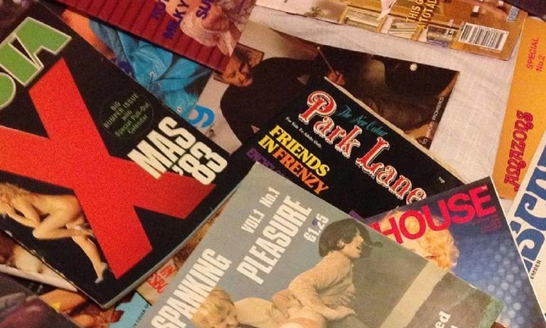 Sud: Sin može tražiti odštetu od roditelja zbog uništene pornografske kolekcije