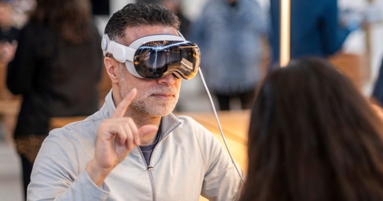 Apple ne odustaje: Priprema napredniji Vision Pro