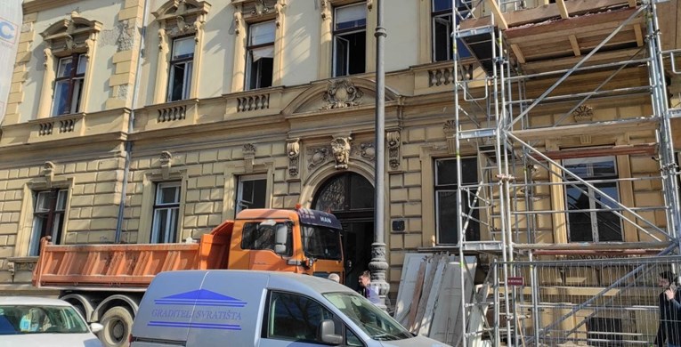 U centru Zagreba se dio zgrade policije urušio tijekom radova. Ozlijeđena jedna osoba