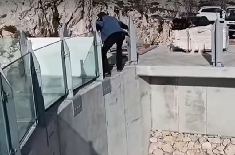 VIDEO Preskakao ogradu na 1228 metara visine iznad Makarske
