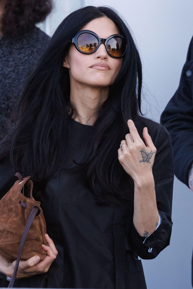 Vodič za ledene usne: Najbolji ruževi hladnih tonova