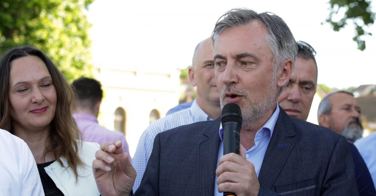 Škoro kaže da jedna vodeća stranka njegovim članovima već nudi pozicije
