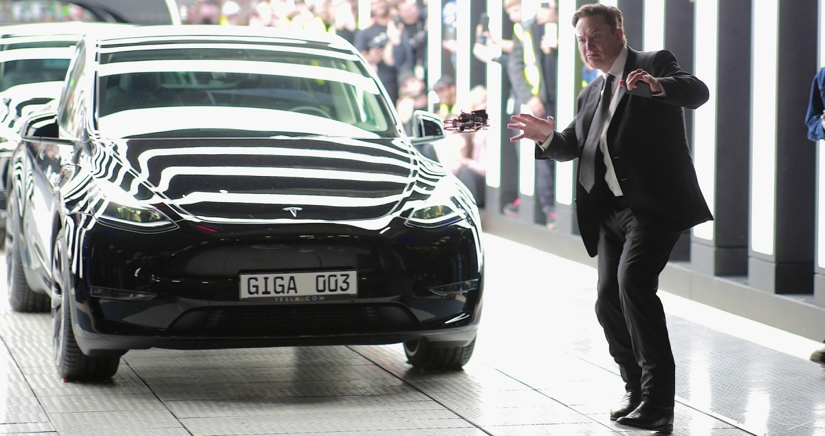 Otvaranje njemačkog pogona Tesle zasjenilo je ono što je Musk radio pred kamerama