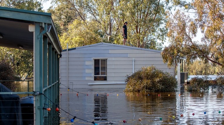 Poplave u Australiji, mladića ugrizao krokodil: "Kad se rijeka izlije, posvuda su"