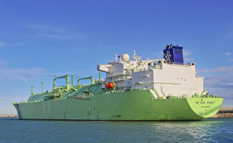 Oštećeni ruski tanker pluta blizu talijanskih otoka. "Tempirana je bomba"