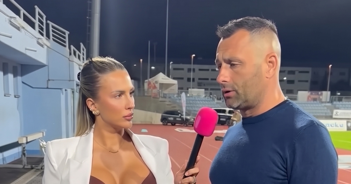 Novinarka s dekolteom stala pred trenera, njegova reakcija je sve