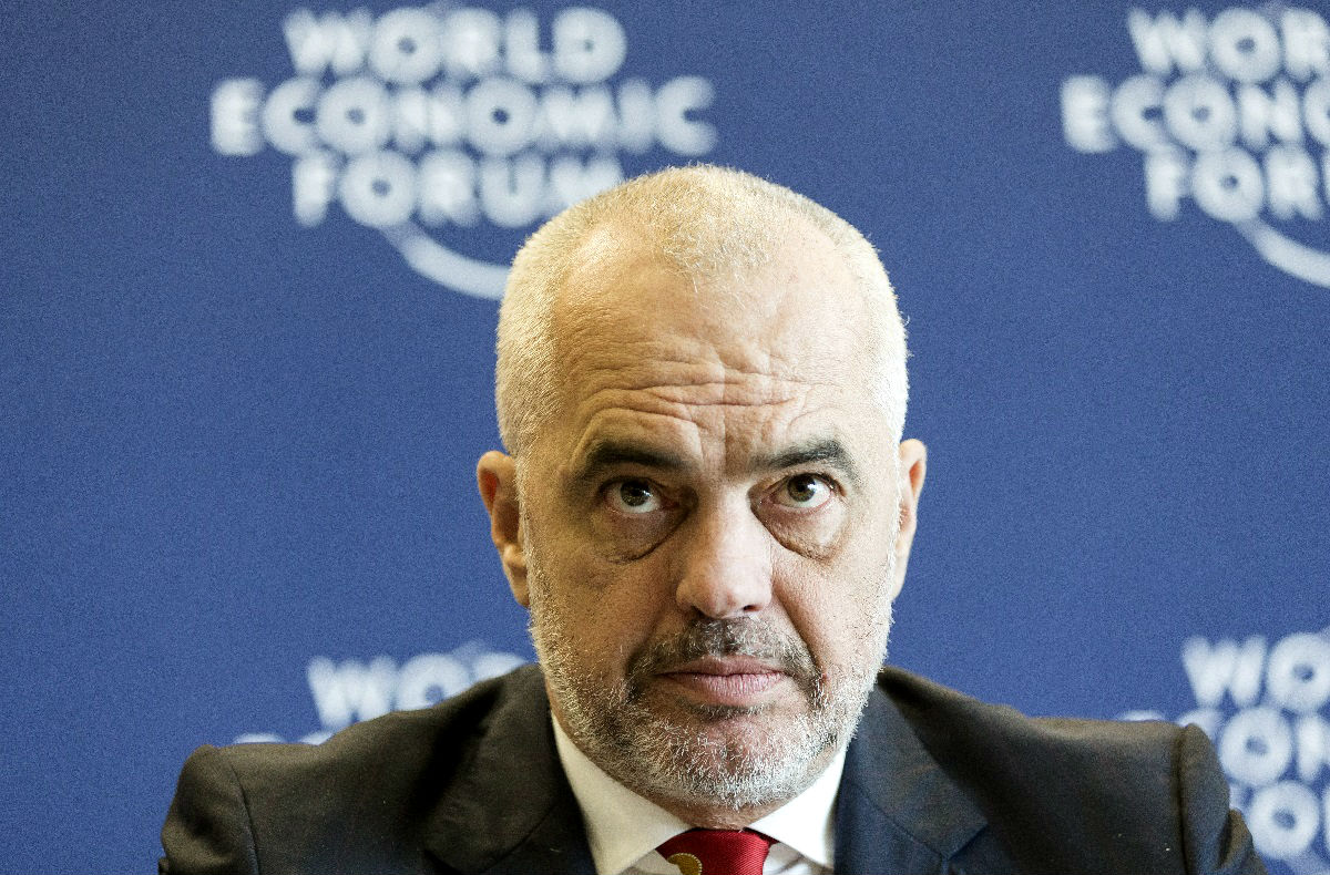 Albanski premijer svojim izjavama pogoršava odnos Kosova i Srbije
