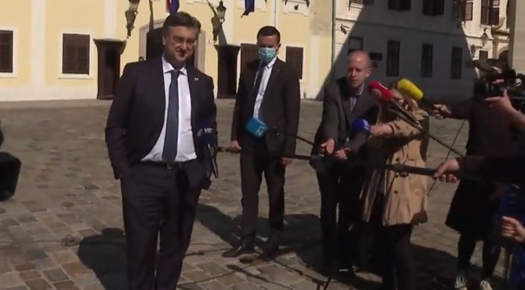 VIDEO Plenković upao na prosvjed gradske oporbe: Mi donosimo zakon, a što vi radite?