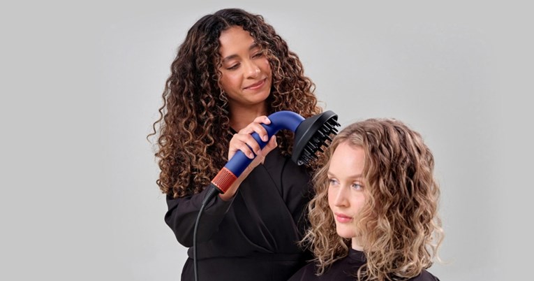 Dyson predstavio novi fen za kosu namijenjen frizerima