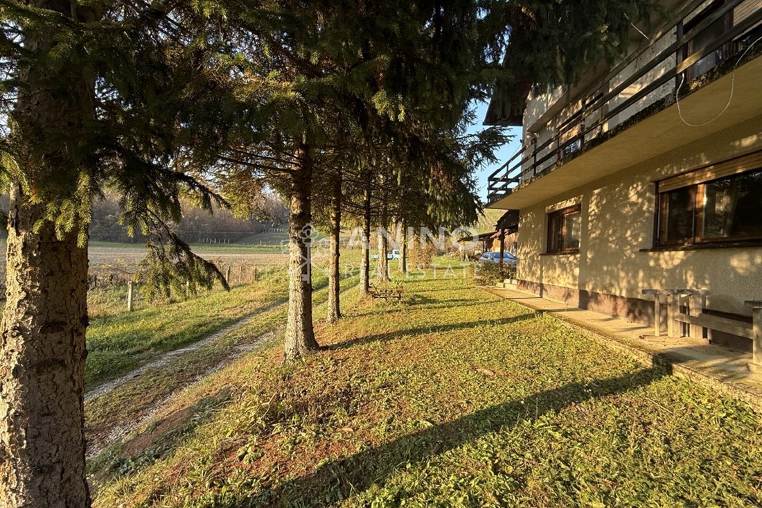 Plutajuća kuća na moru u Puli prodaje se za 125.000 eura