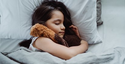 Kada je vrijeme da dijete počne spavati u svojoj sobi?